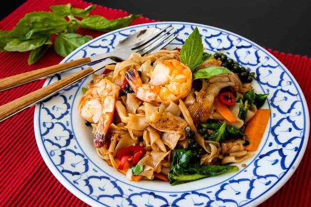Pad Kee Mow **.